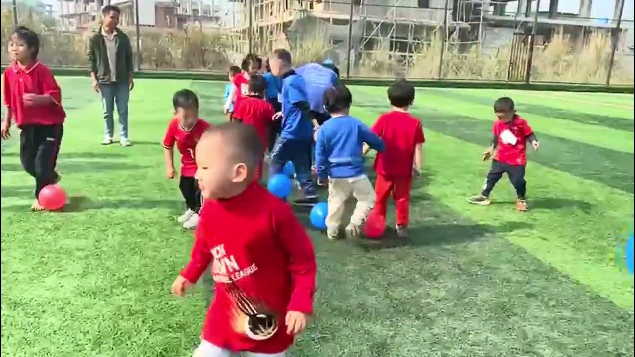 Some glimpse of sports week  blue team vs red team  students of @kidzeenirjuli 