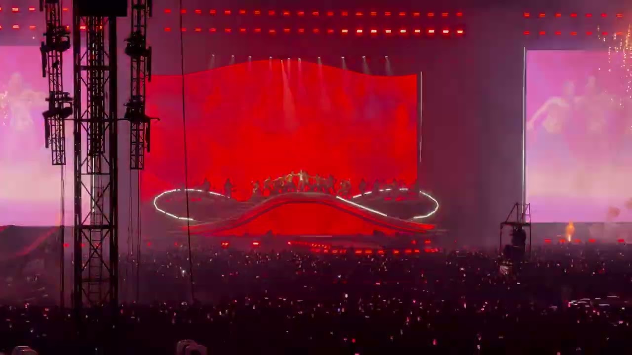 Training season - Dua Lipa en Bogotá 2025