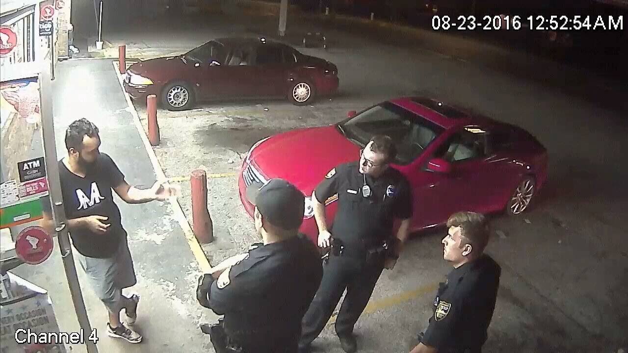 I-TEAM: Officer makes obscene gesture