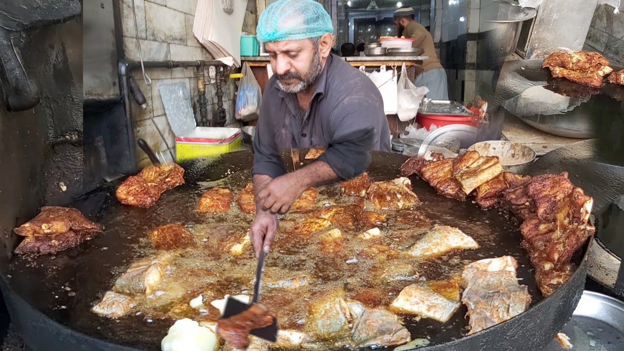Peshawari Famous Fry Fish Point♤ Crazy people's X MaX Food