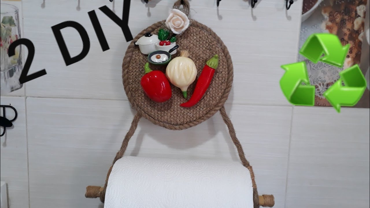 حامل ورق المطبخ بالخيش المسترجع والكرتون بأقل التكاليف. Porta papel de cocina