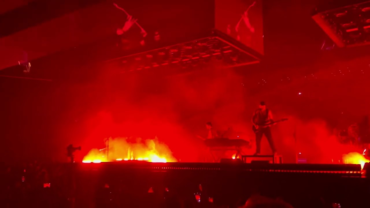 Linkin Park - Heavy Is The Crown (Live at Scotiabank Arena)
