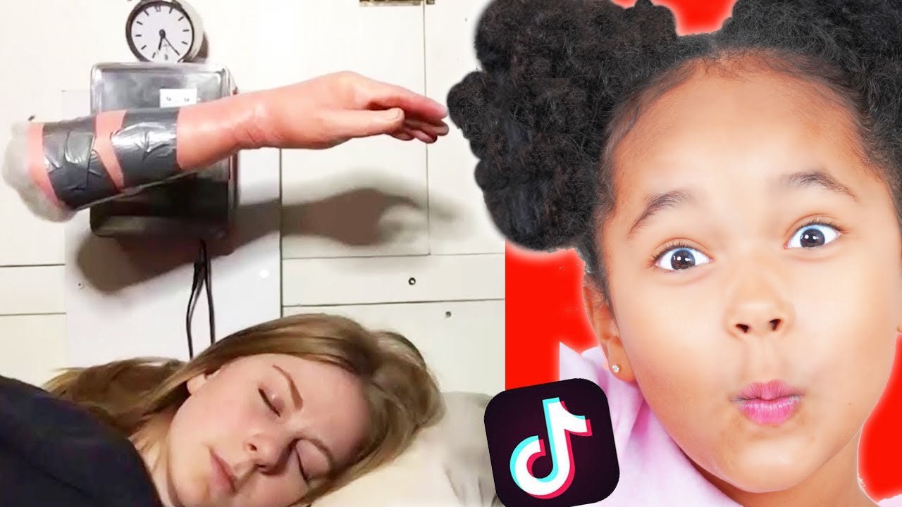 RÉACTION aux PIRES TIK TOK videos DECEMBRE 2019 ! | Try Not To Laugh Challenge