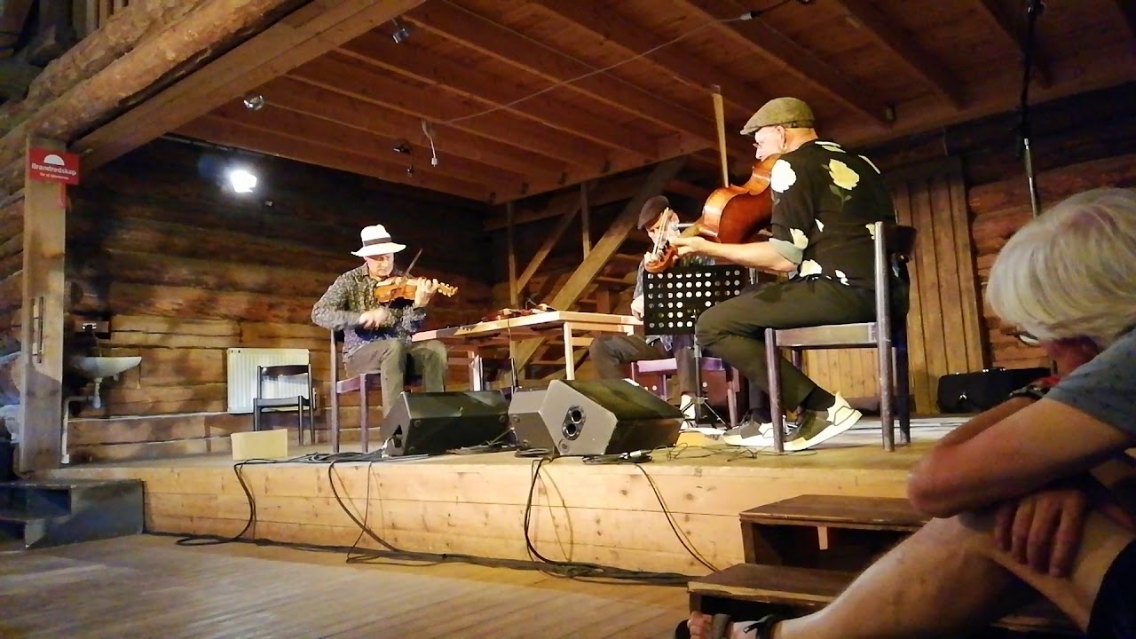  Ånon Egeland, Mikael Marin and Mats Edén playing a waltz. Ransäter 2019