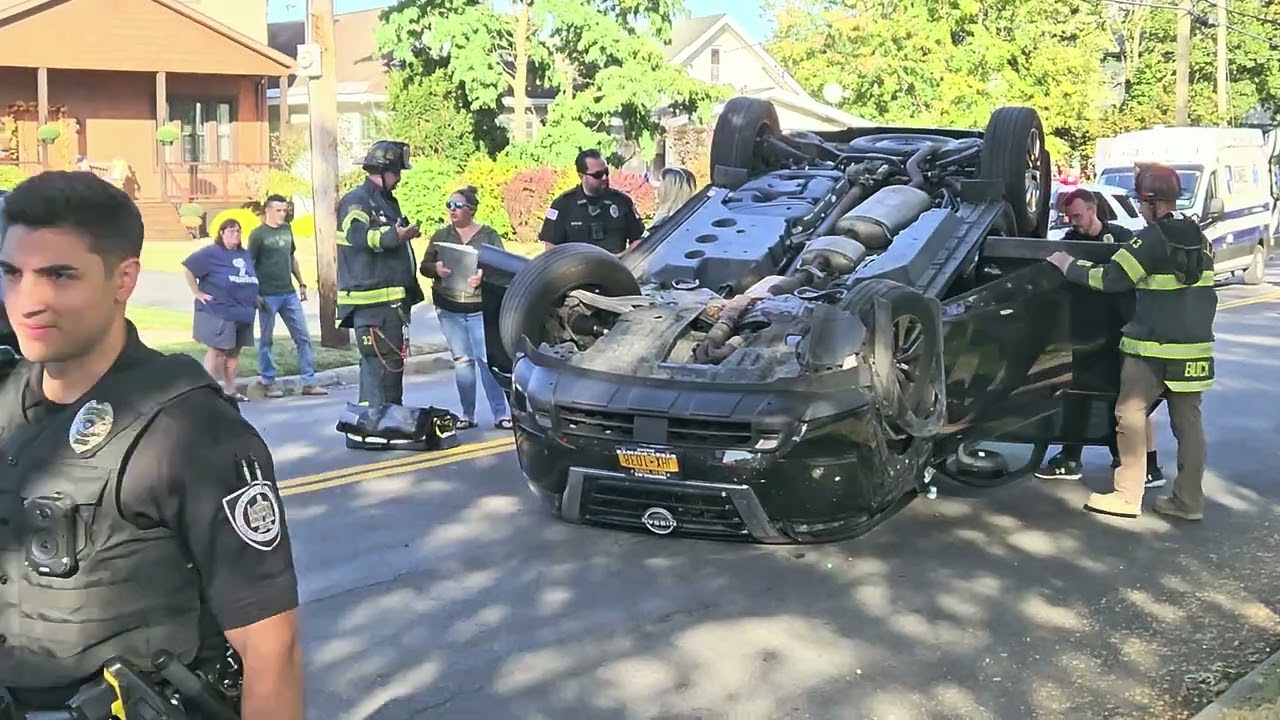 Yorkville NY Nissan rogue rollover 