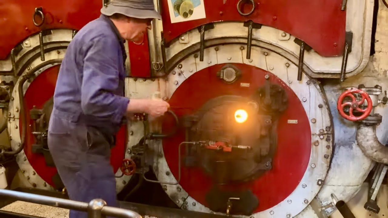 #60 Maritiem Museum Rotterdam, historisch erfgoed, ambacht, stoomsleepboot Dockyard V, stoommachine