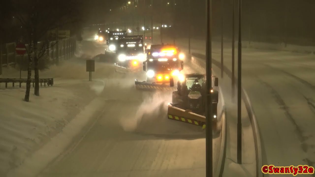 4K| 3 Next Gen Scania's & Fendt Plowing Snow On The Highway