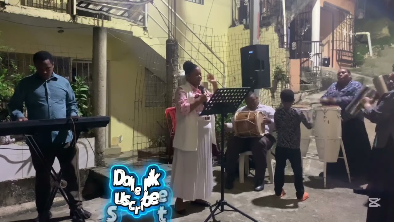 Adoradora Celia agramonte😇 ( Jesus viene por su iglesia )