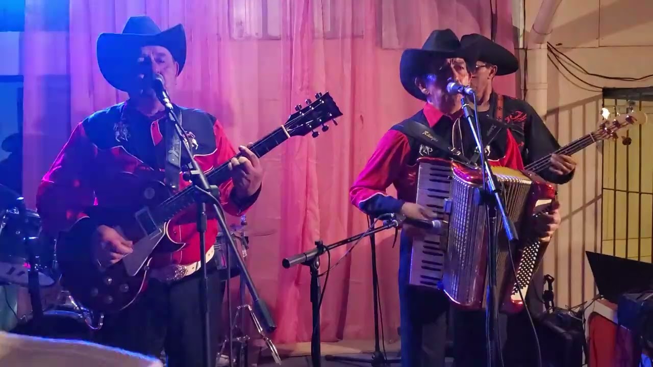 mix corridos los manantiales (raulito) reventón ranchero puente alto