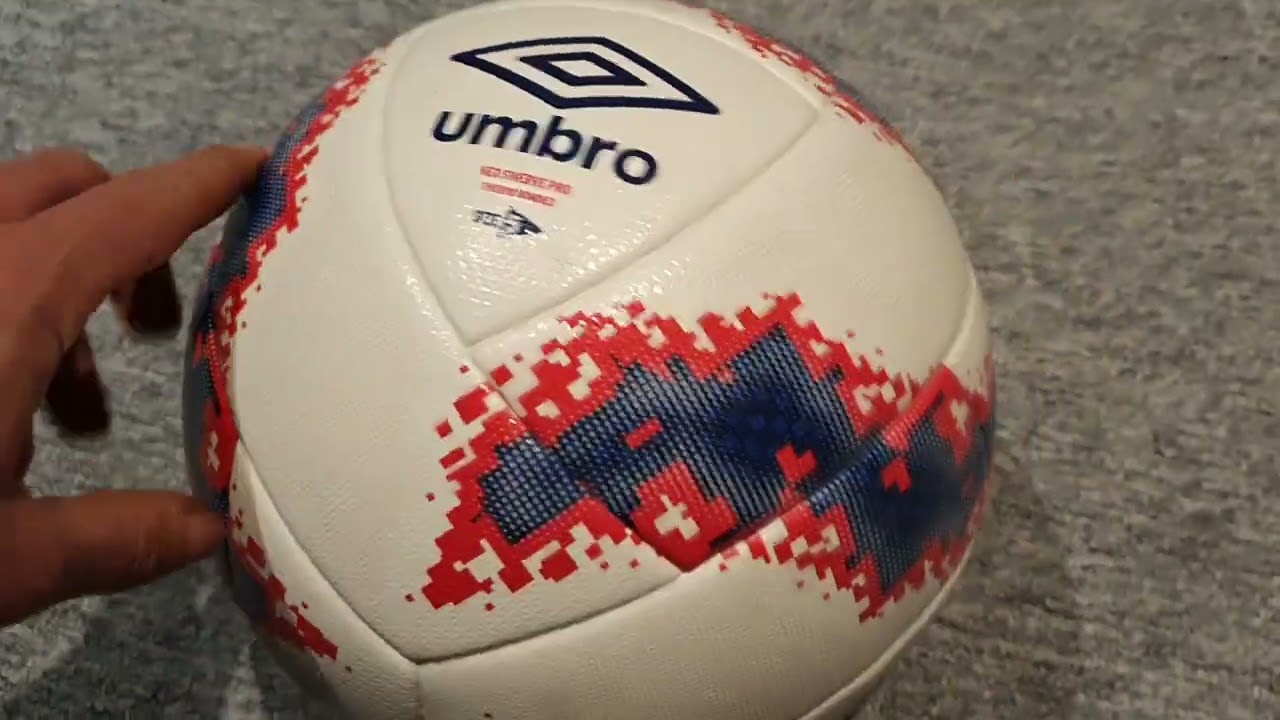 Umbro Neo Swerve Pro ball