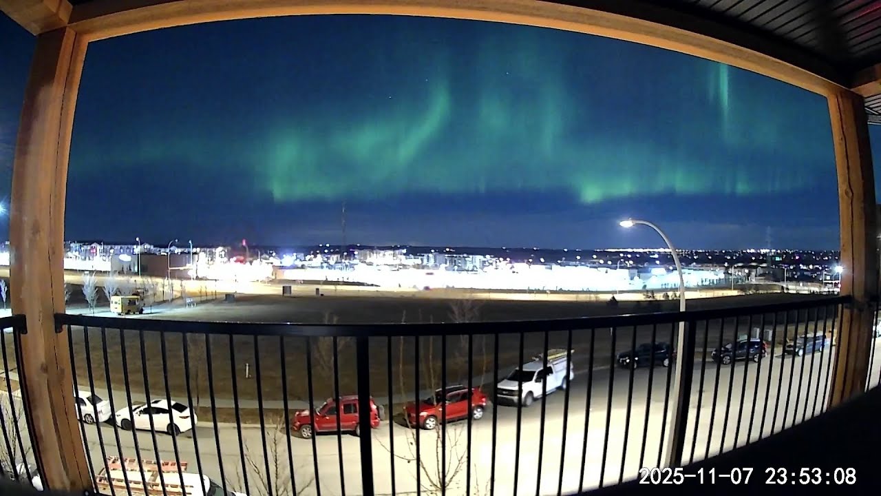 Jan 17, 2026  Possible Northern lights tonight   --  Balcony Cam -- NW  Calgary ,  Alberta