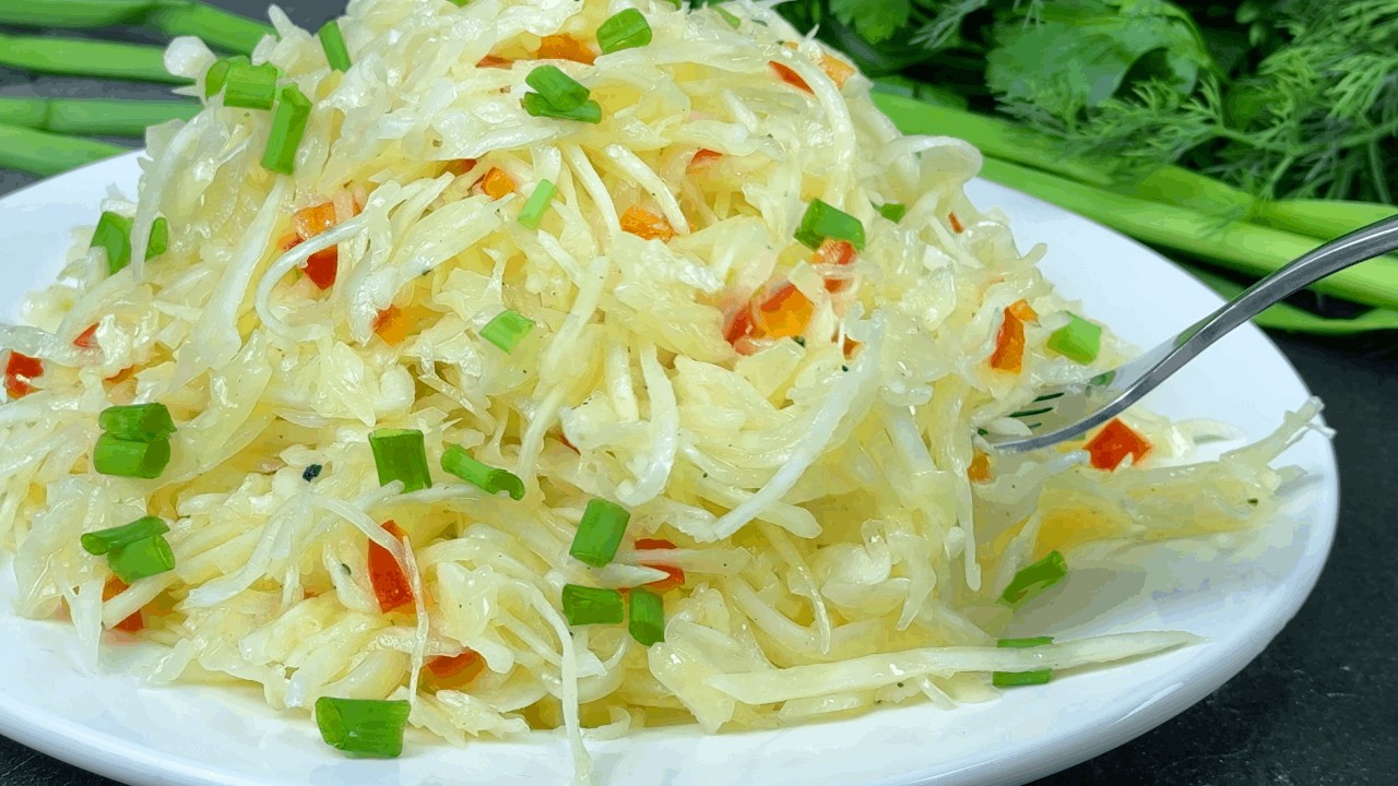 Салат из капусты ПО-НЕМЕЦКИ — рецепт, который удивляет всех! Просто и очень вкусно