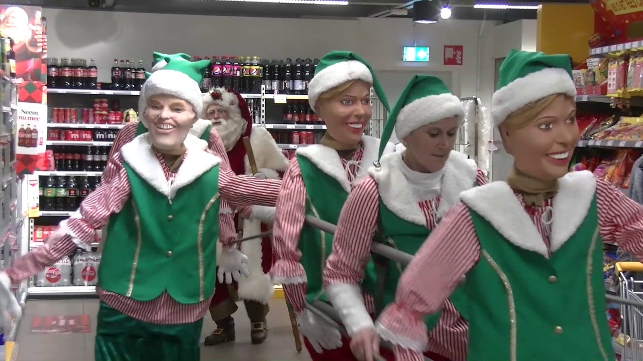 PrachtigPekela.nl: Kerstman bezoekt winkelcentrum de Helling in Oude Pekela