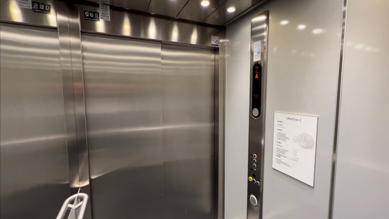 2010 KONE MonoSpace MRL Traction Elevator @ Indalsbacken 1, Vällingby, Sweden.