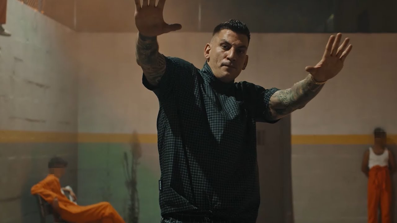 GZUZ feat. 18 Karat & Kolja Goldstein - Kriminalität (prod.Jordan Beats)