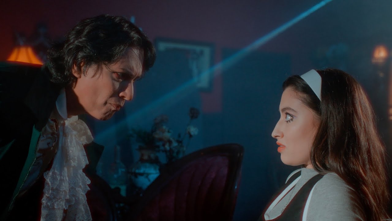 It Gets Dark Too Early | A Vampire Short Film (Starring Genevieve Guimond & Carlos Diehz)