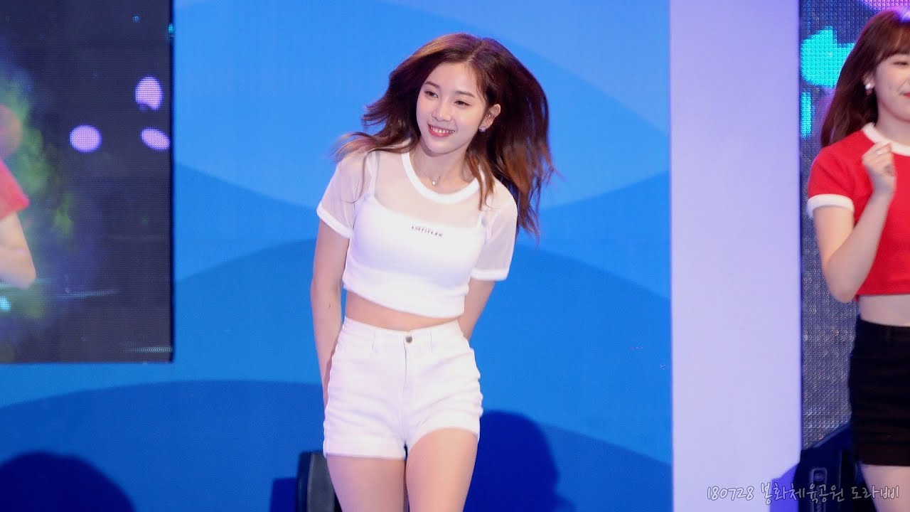[4K] 180728 에이프릴 윤채경 '팅커벨' 직캠 by 도라삐 @ 봉화은어축제