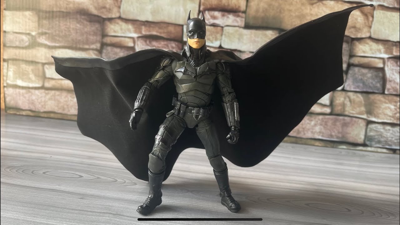 Capa de tela con alambre a Batman mcfarlane