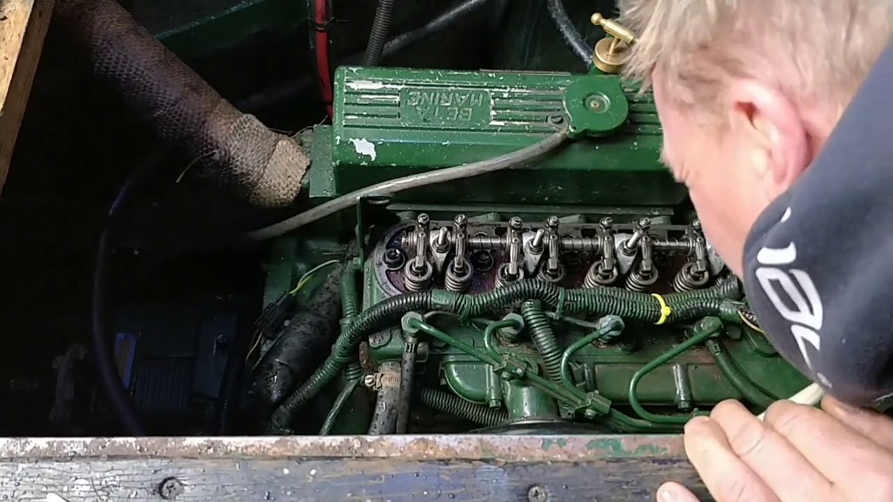 Narrowboat engine valve setting. Beta 38.#143