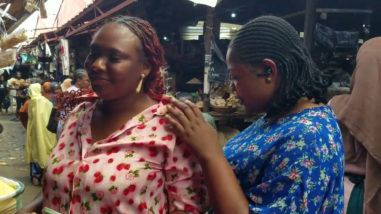 Beautiful Market Women #foodstuffs #business 