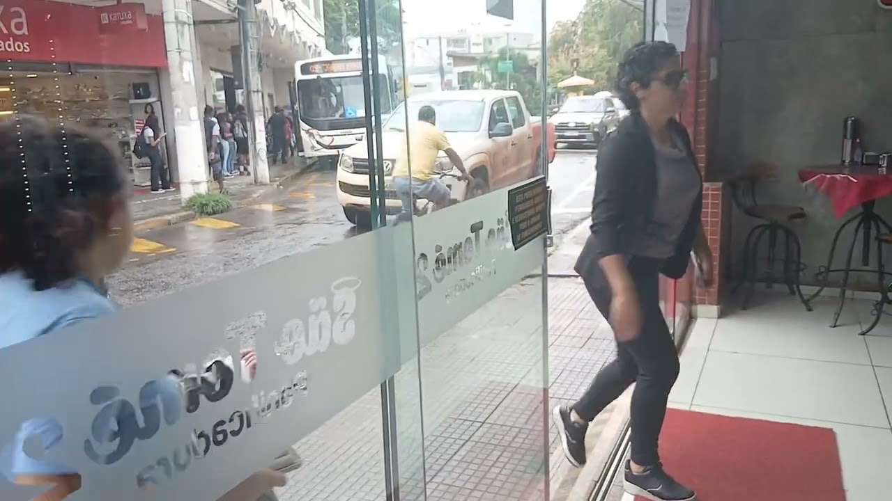 A Chuva de Carnaval Começou com cena massa Em Três Corações MG 