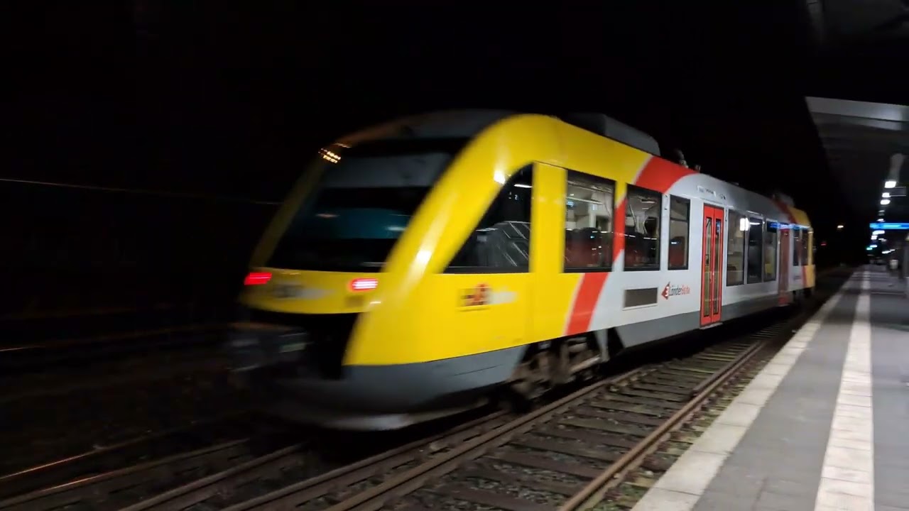 ICE 4 und HLB Lint ICE-Bahnhof Montabaur #züge #bahnhof #highspeedtrain 