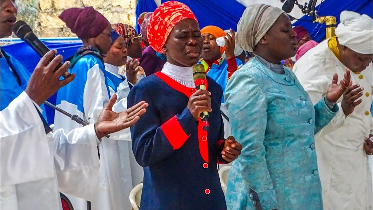 OVERSEER ANGELINE WORSHIP AT KONOIN MAIN ALTAR 