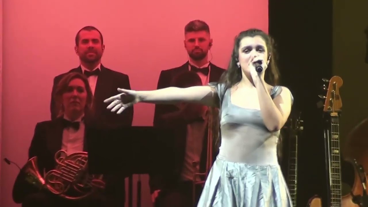 Auxiliar - Amaia 'si abro los ojos no es real' (Barcelona 21-02-2025)