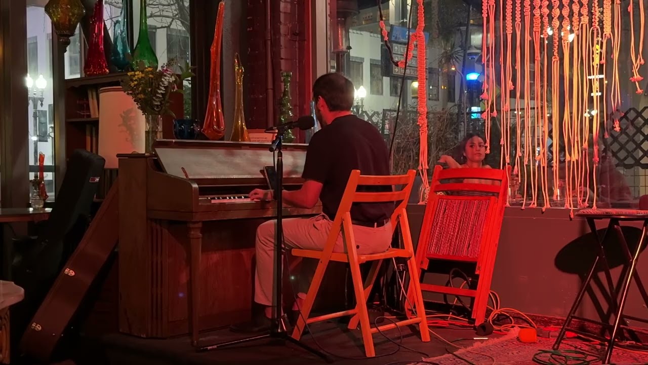 As The World Caves In (Matt Maltese cover)--Miqstape at The Den Cafe open mic, Santa Ana CA