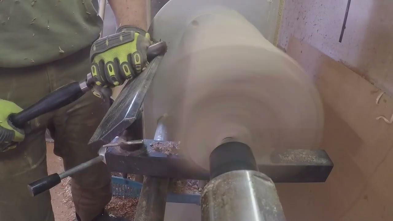 Wie drechselt man ... ?  Dreieckige Dose aus Esche - Part 1 / #woodturning #drechseln #holzwerken