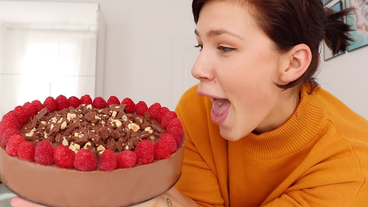 TRIPLE CHOCOLATE CAKE VEGAN | Wie viel Schoko geht in eine Torte?