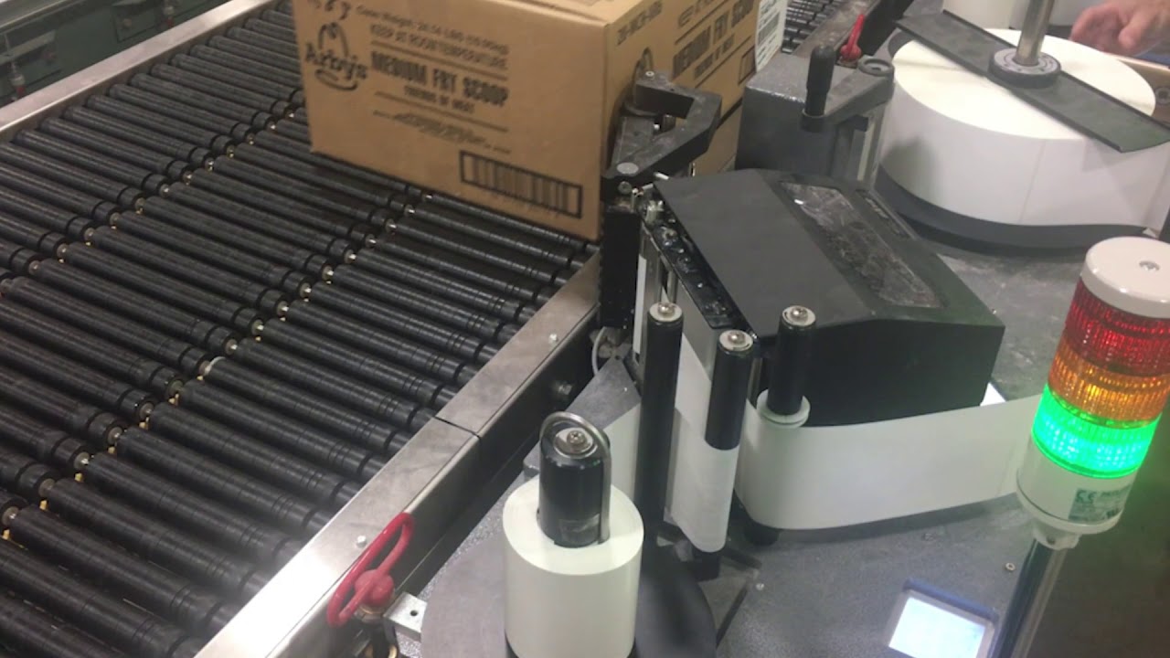 Model 252N Print and Apply Cornerwrap Labeler with Shuttleworth Conveyor