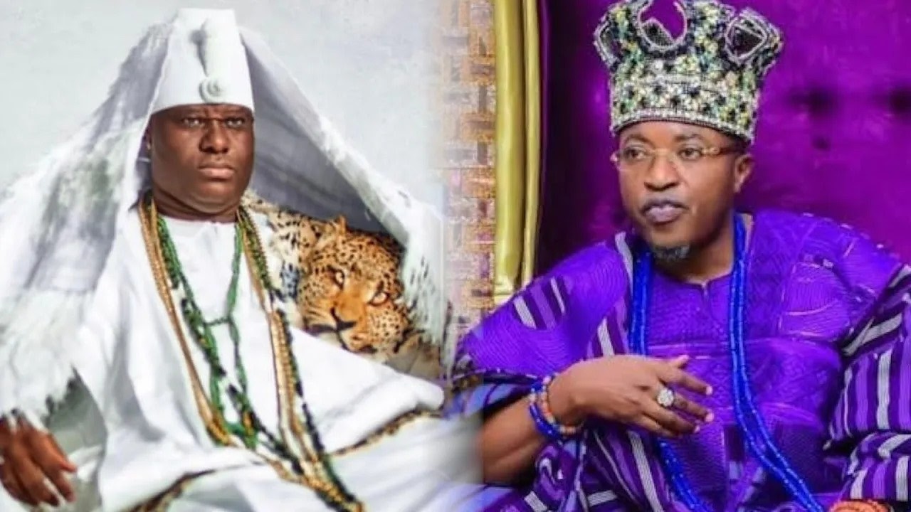 OLUWO HAS MAKE U TURN OONI OF IFE IS HEAD OF YORUBA KING & HIS THE SOURCE  WHAT NOW HAPPENED BTWTHEM