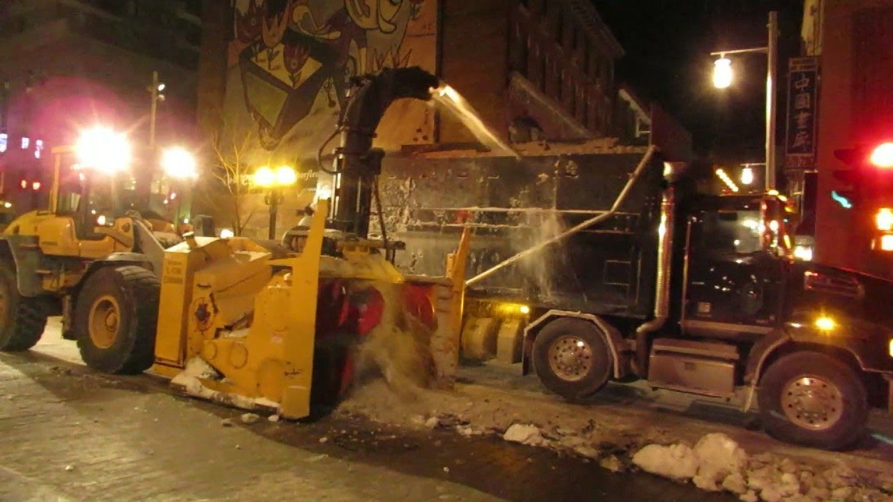 NICE SNOW REMOVAL JOB IN DOWNTOWN MONTREAL - 01-11-19