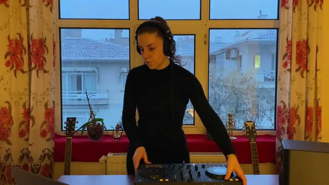 Warm House Mix | Deep & Groovy Vibes