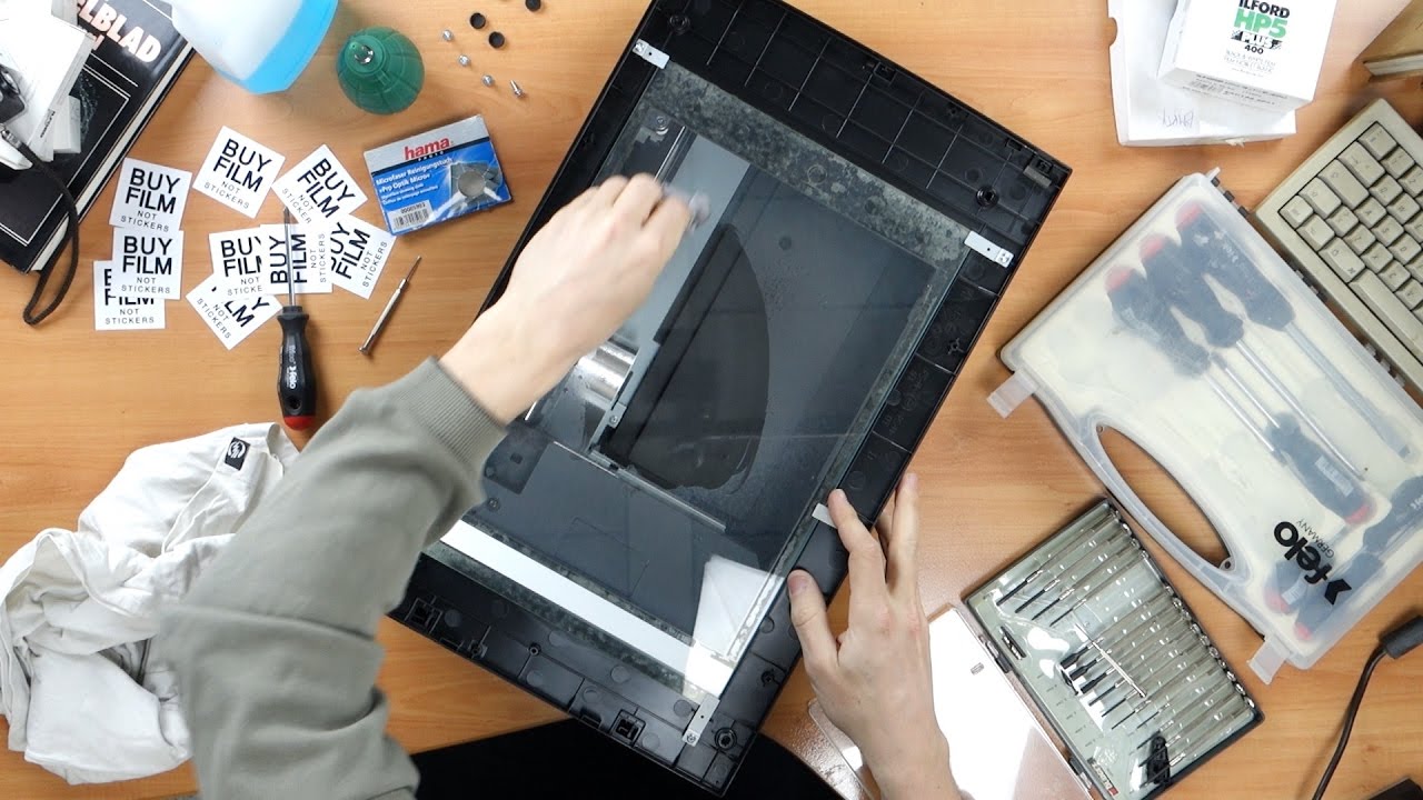 Cleaning Epson V700 Scanner: How to