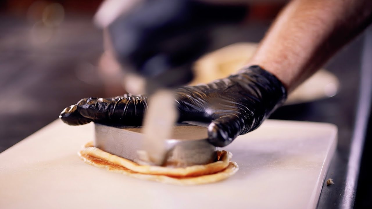 Préparer l'emblématique gaufre à la vanille de Madagascar de la Maison Méert ♡
