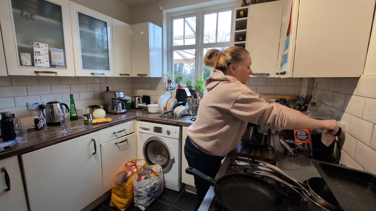 Getting TIDIER & DECLUTTERING #decluttering #cleaning #clean #gettingtidier 