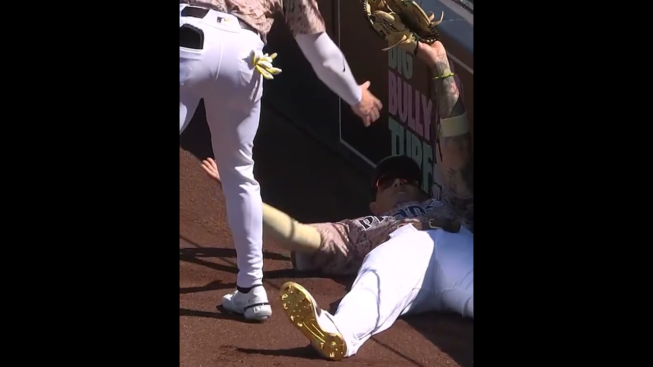 MANNY MACHADO, OH MY! 😱