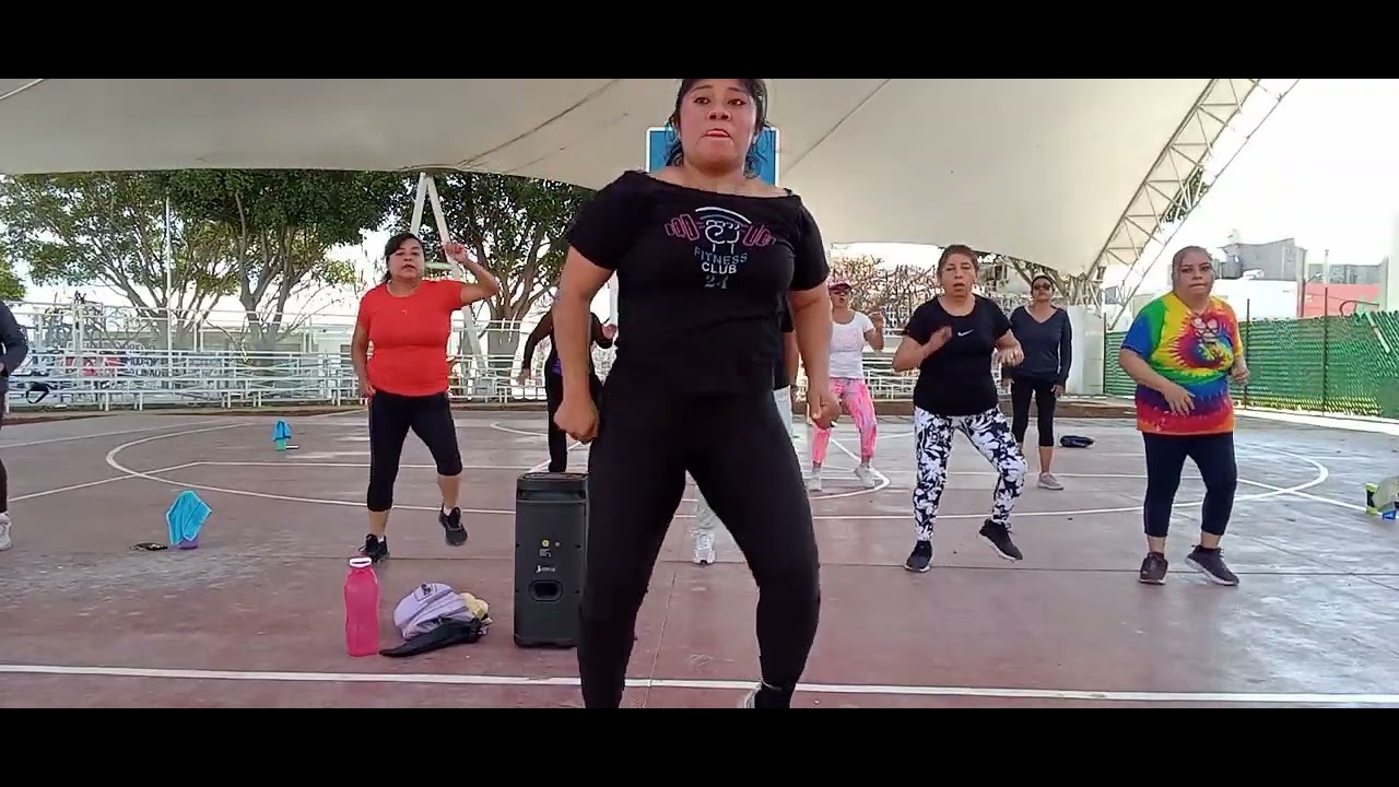 Zumba con miss pili 
