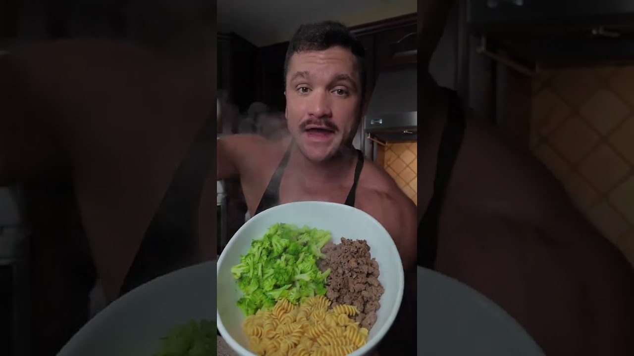 744 calories 89g protein 11g fat 77g carbs 8oz 96/4 meat weighed raw 3 oz protein oasta raw then