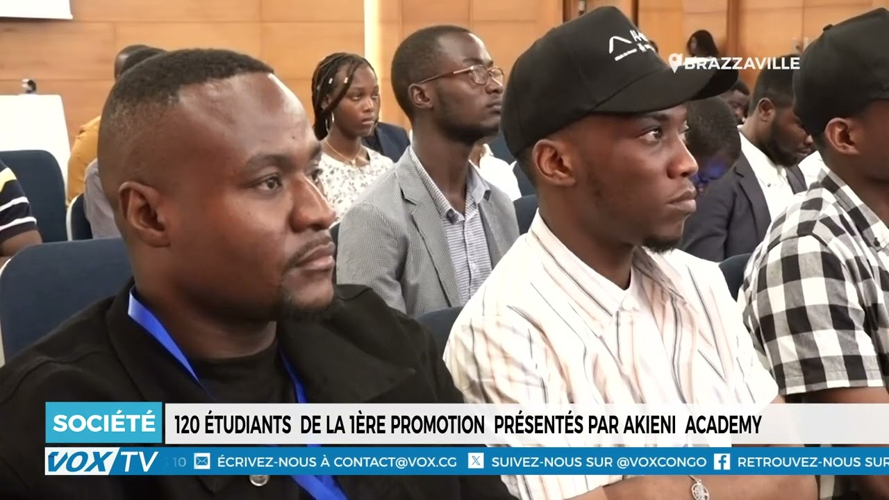 120 &eacute;tudiants  de la 1&egrave;re promotion  pr&eacute;sent&eacute;s par Akieni  academy