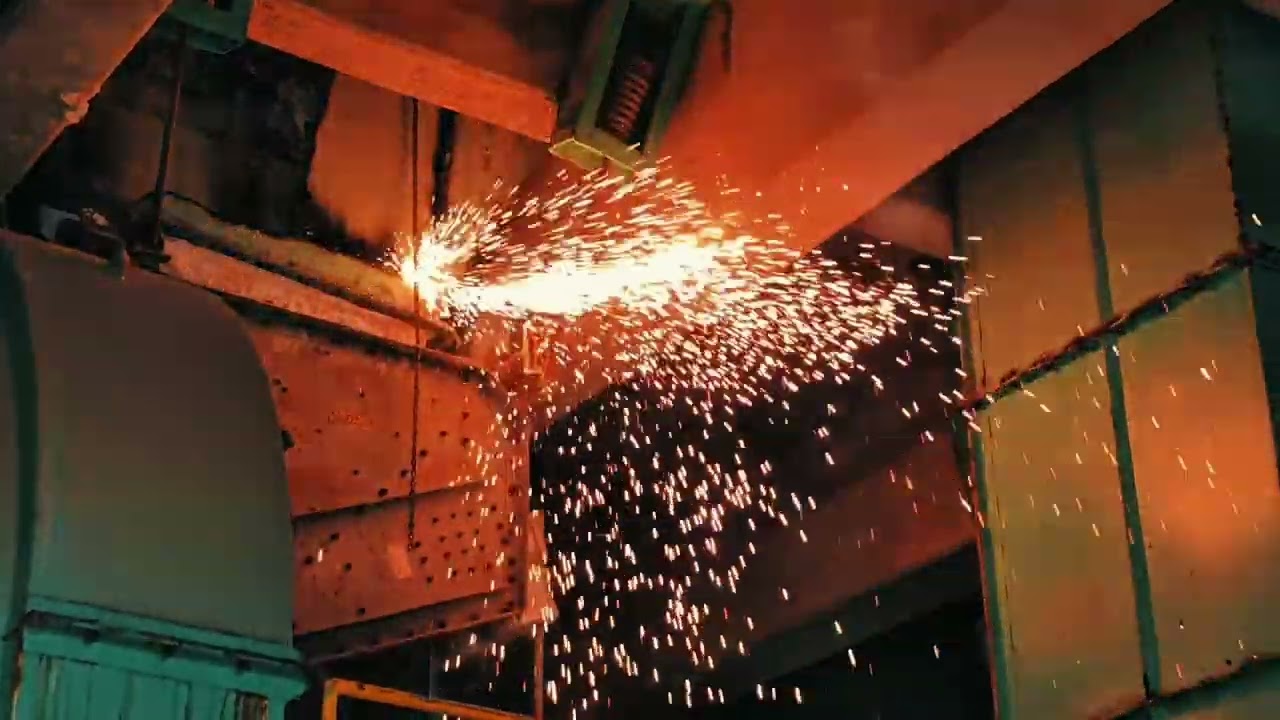Hazard of gas cutting. #gascutting #gas #fire #work #working #fyp #foryou #funny #hazard #welding 