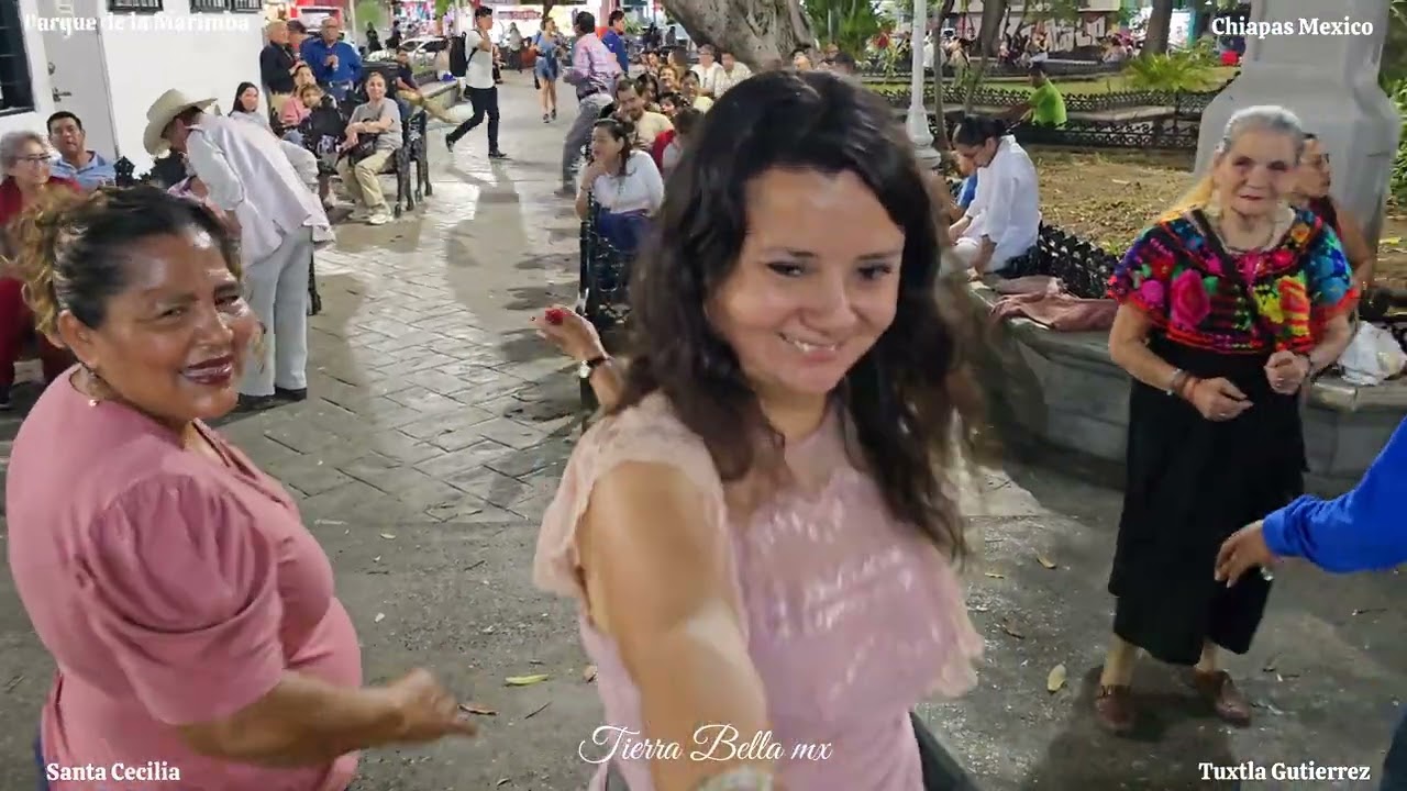 Parque de la marimba 🇲🇽Tuxtla Gutiérrez Chiapas México Música tradicional mexicana Baile regional