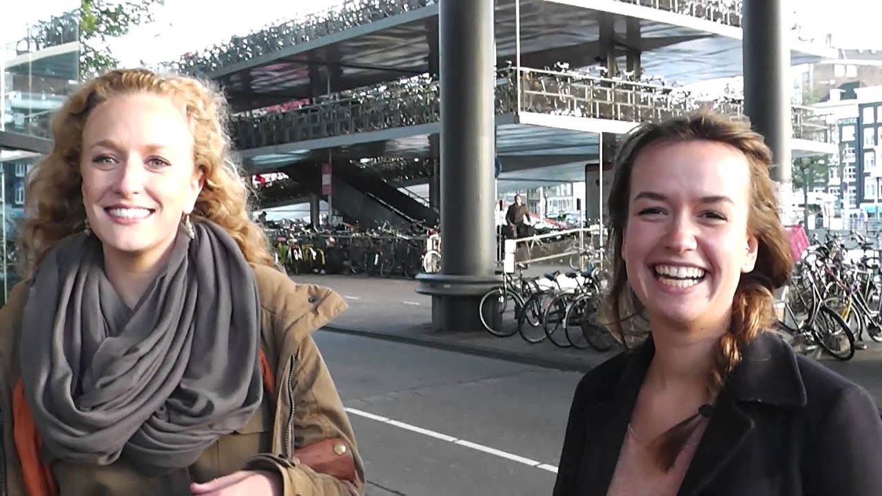 Spangas  1000ste aflevering oude en nieuwe spelers bij het feest