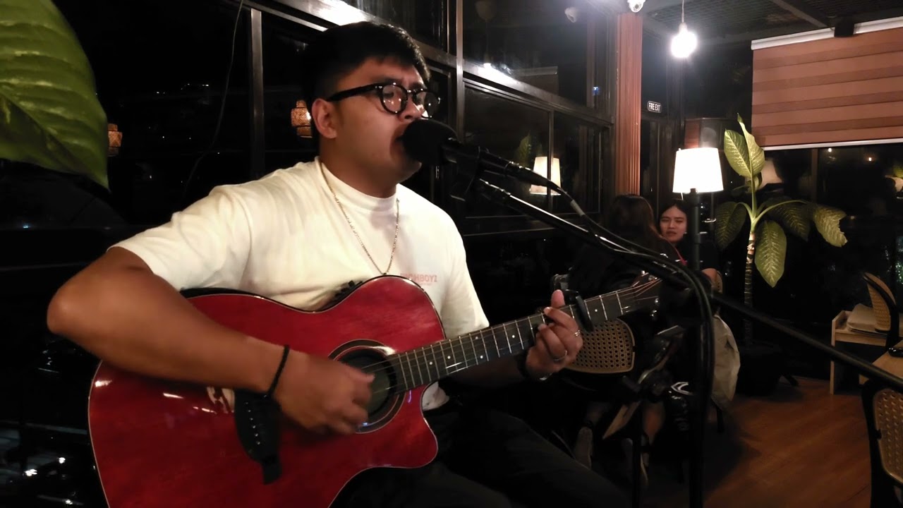 Ed Sheeran — All Of The Stars cover by Zachary Mazo at Homu Cafe Baguio Filipino Singer Live Band