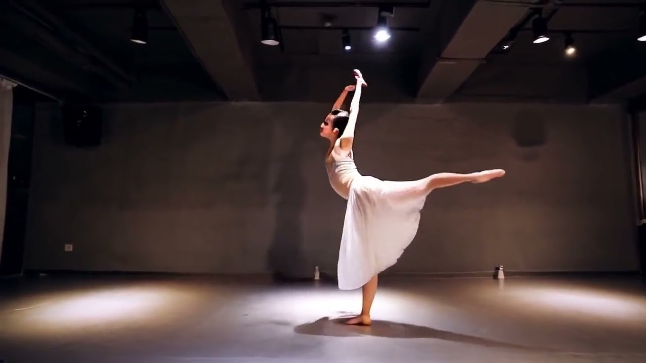 Beautiful Dance Moves That Will Mesmerize You ✨