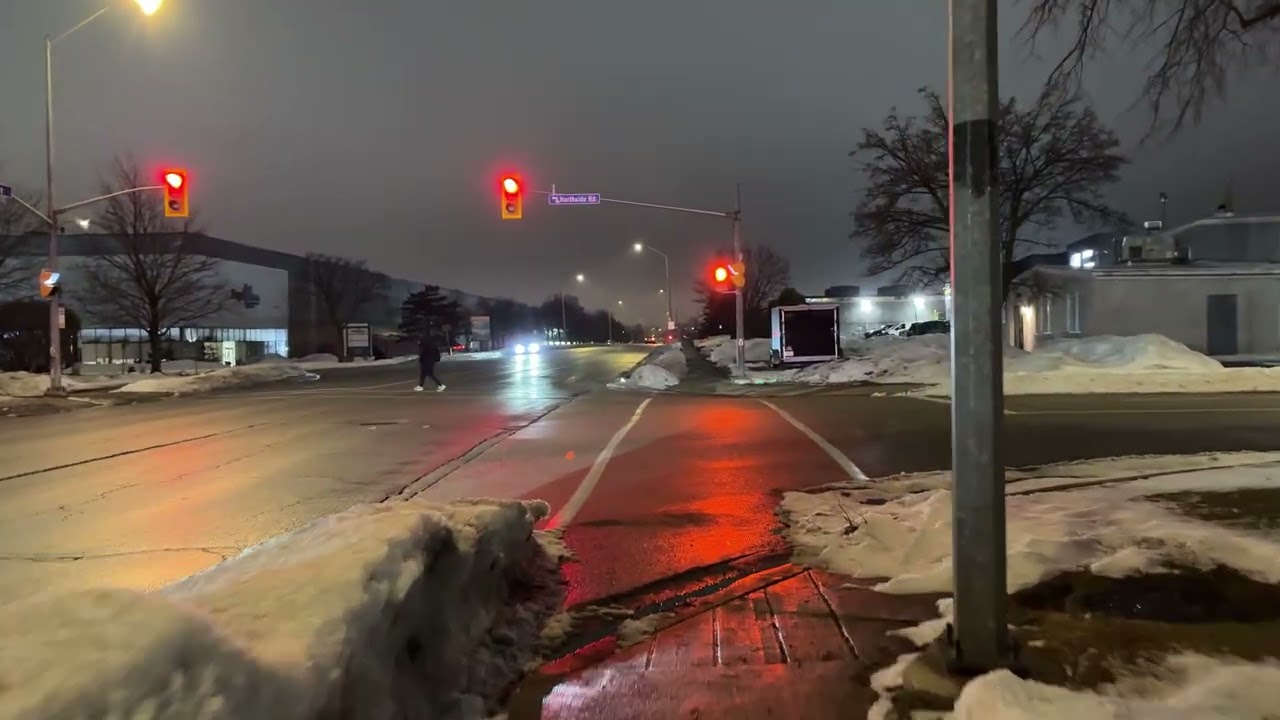 The Road is Busy, the Mind is Still • Quiet Night Walk • 5 Minutes