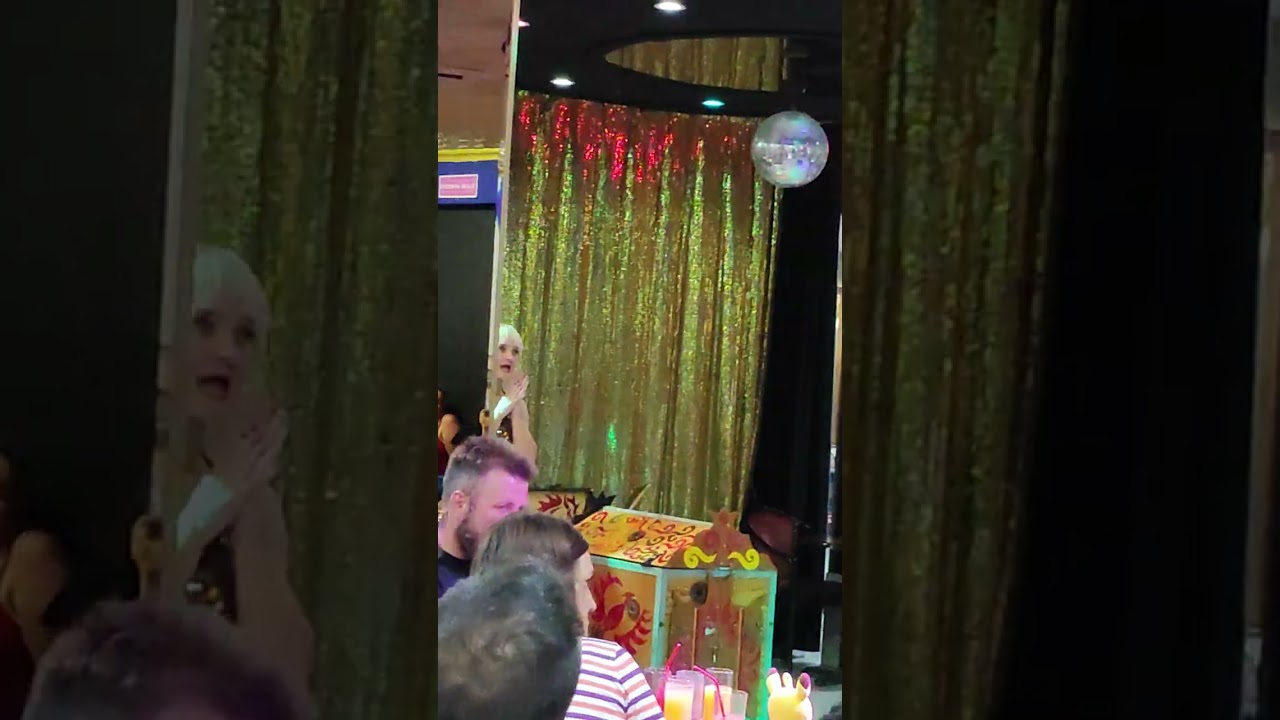 Show en el Hotel Magic Cristal Park de Benidorm