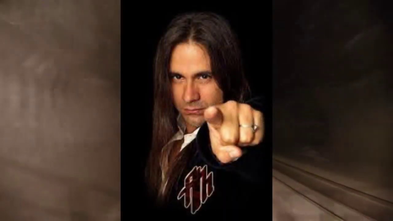 Andre Matos- Face The End -(PT-BR)